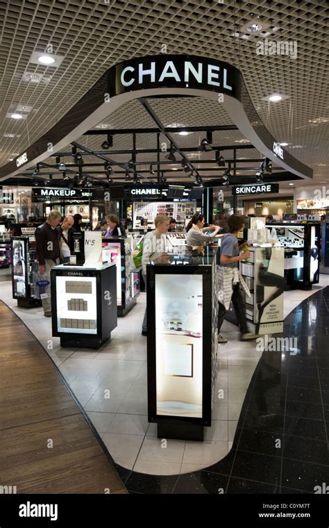 is chanel cheaper at heathrow airport|chanel heathrow airport shopping.